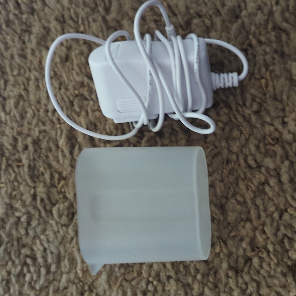 Diffuser and Essential Oils Set - Picture 5 of 6